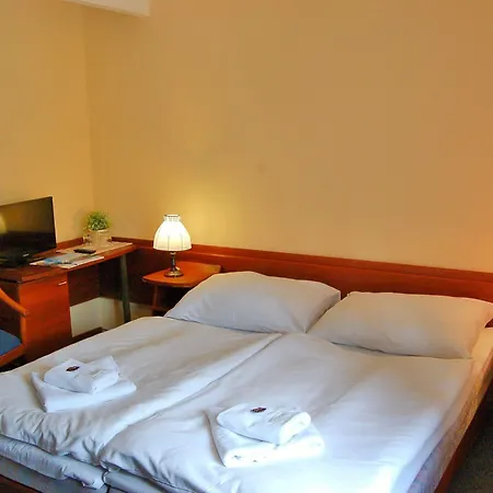 Lomnice Hotel & Restaurant Шпиндлерув-Млин