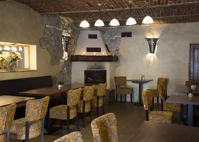 Lomnice Hotel & Restaurant Hotel